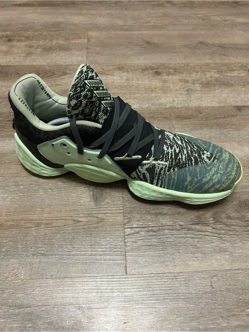 Adidas Harden Vol 4 Men's Size 12.5 Glow Green Basketball Sneakers Shoes